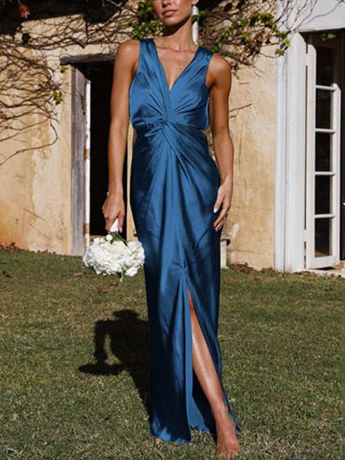 Robe dos nu sans manches à décolleté en V profond