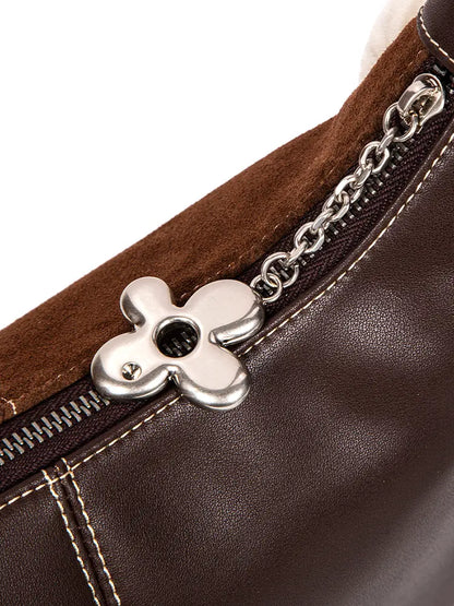 Sac à bandoulière Hobo Crescent en peau lainée