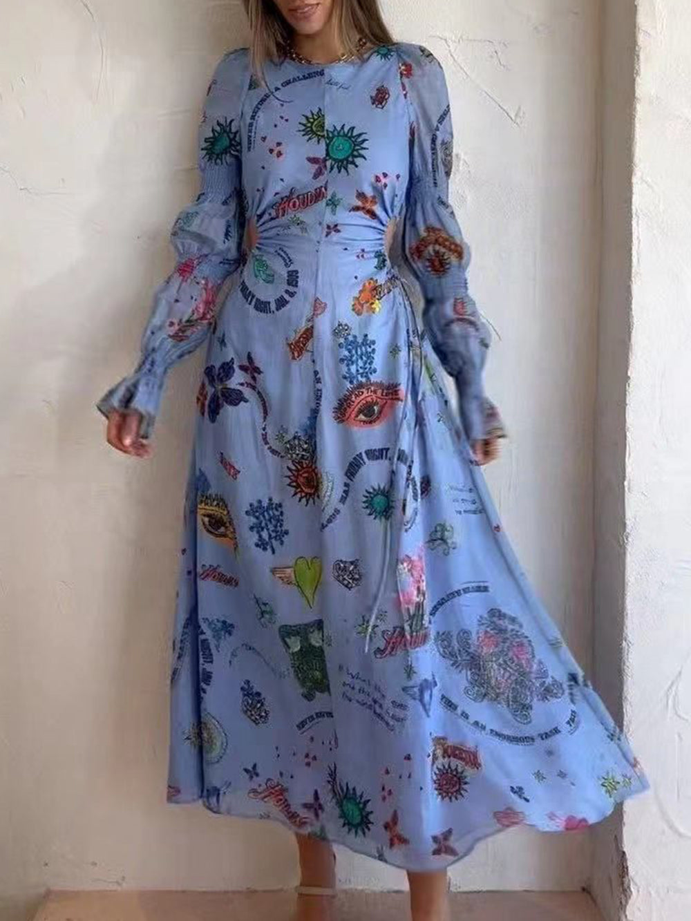 Robe courte à découpes lanterne graffiti Robe midi