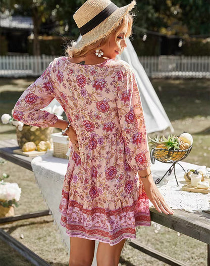 Robe courte décontractée bohème imprimée à col en V