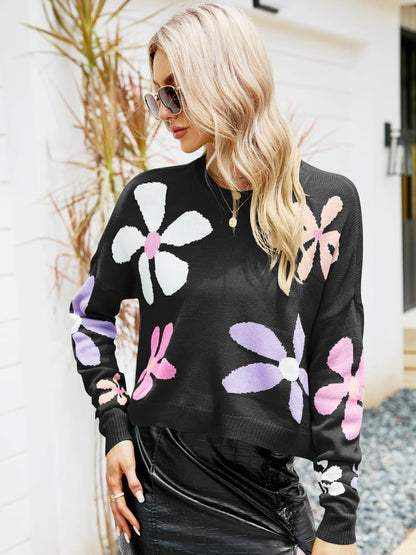 Pull ample à col rond et motif floral