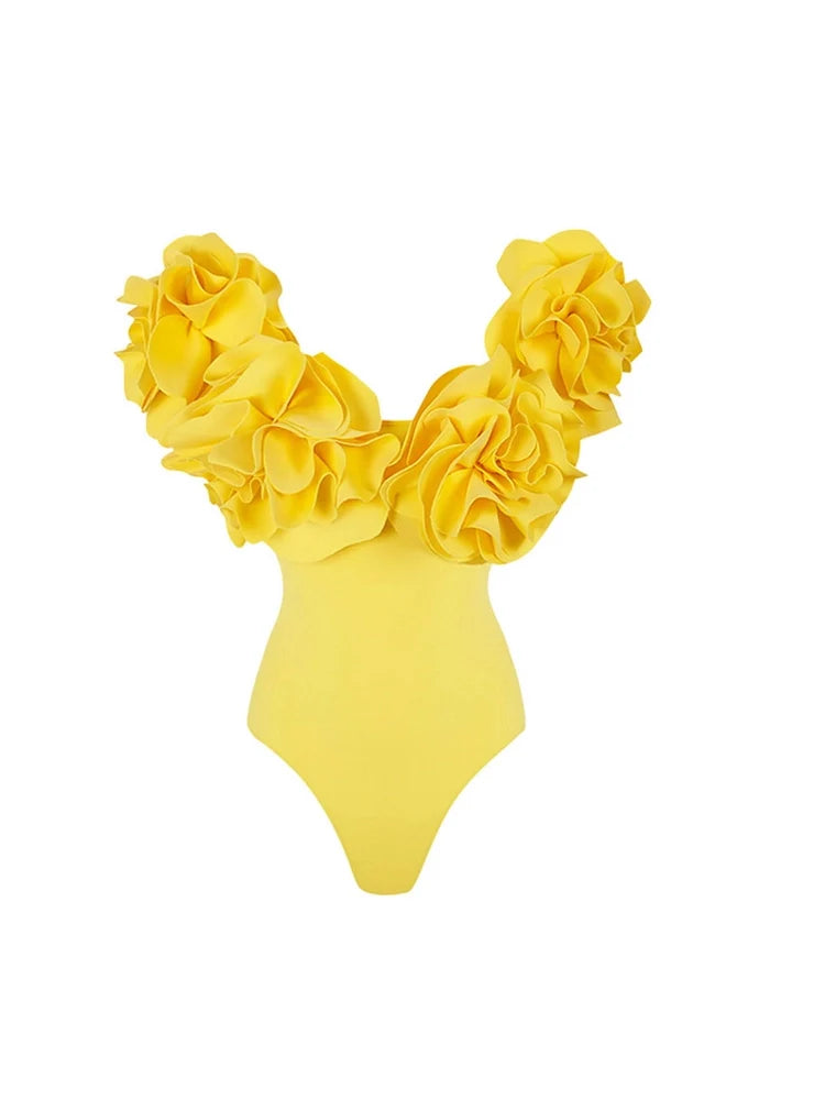 Maillot une-pièce de luxe sans bretelles de couleur unie