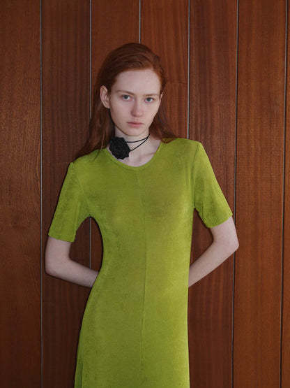 Robe décontractée en tricot cintrée à la taille