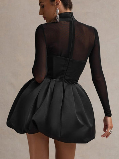 Robe tulipe à panneaux transparents