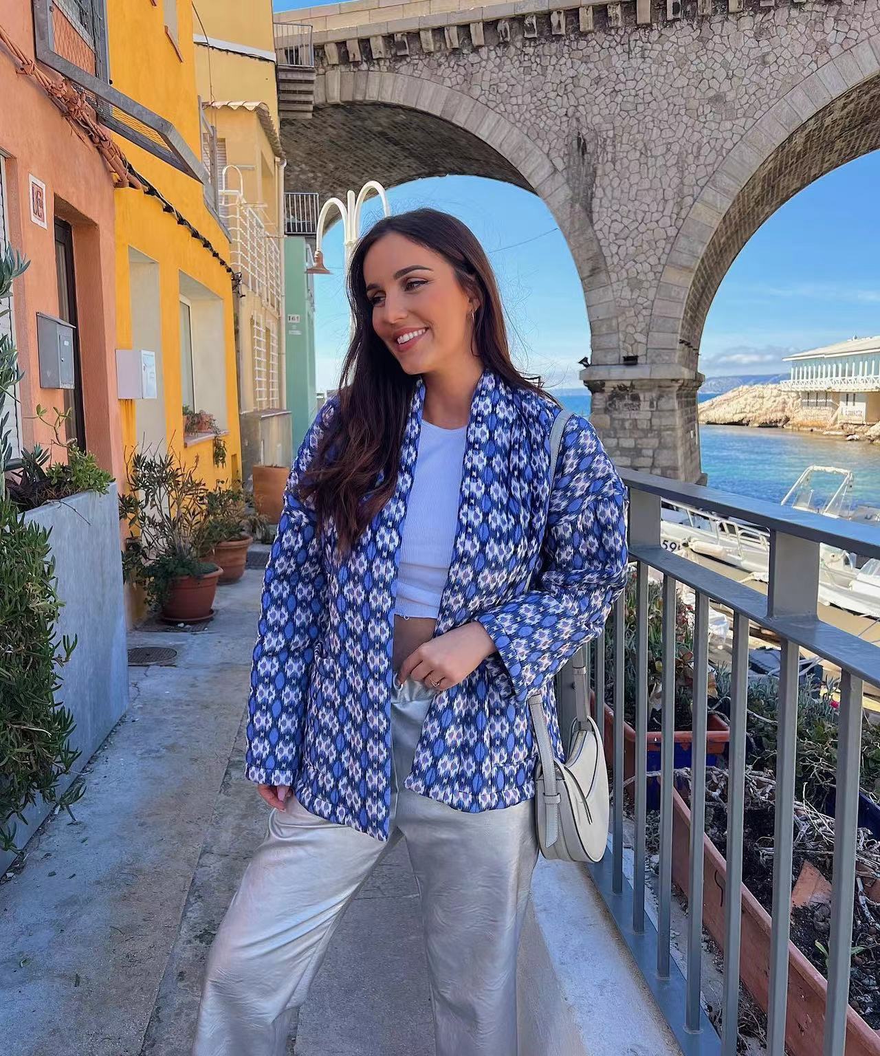 Veste matelassée à poches et imprimé floral à motifs géométriques