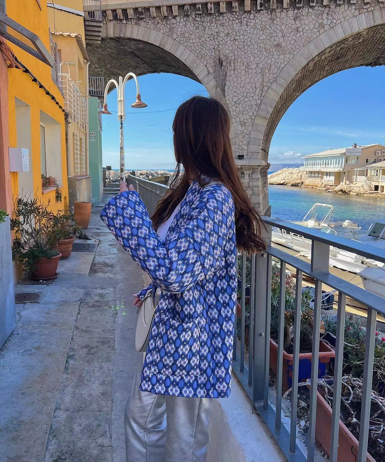 Veste matelassée à poches et imprimé floral à motifs géométriques