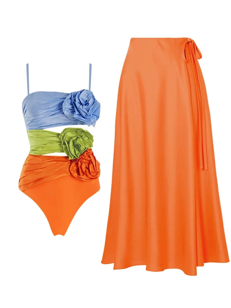 Ensemble à bretelles spaghetti et à découpes florales colorblock