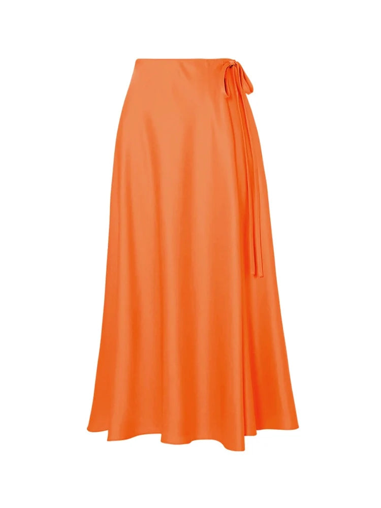 Ensemble à bretelles spaghetti et à découpes florales colorblock