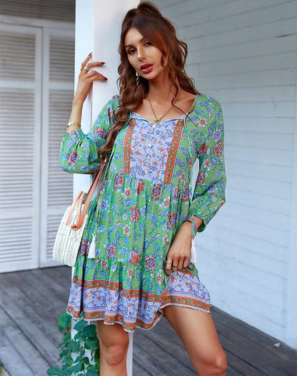 Robe courte décontractée bohème imprimée à col en V